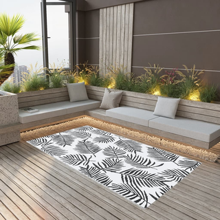 vidaXL Outdoor Carpet White and Black 190x290 cm PP - Giant Lobelia