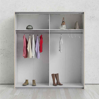 Verona Sliding Wardrobe 180cm in Oak with Mirror Doors with 2 Shelves - Giant Lobelia